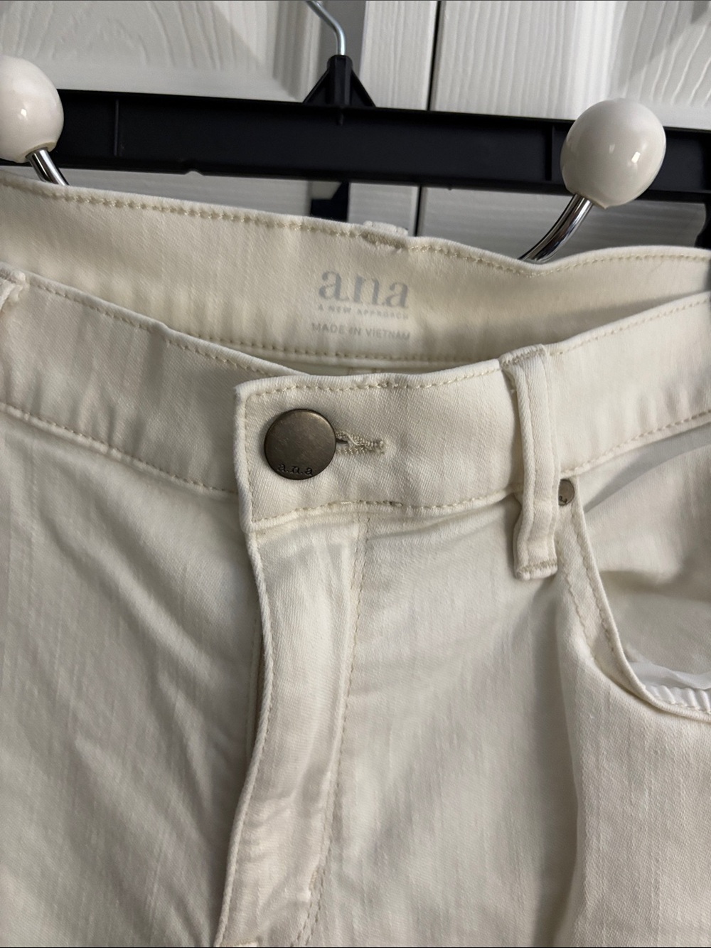 a.n.a Cream High-Rise Denim Jeans